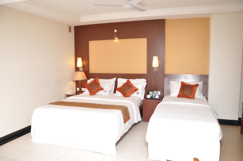 Tiruchirappalli Hotel Shaans חדר תמונה