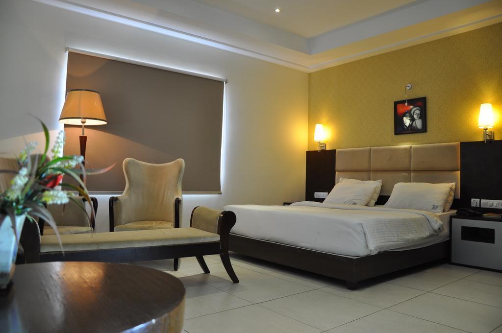 Tiruchirappalli Hotel Shaans חדר תמונה